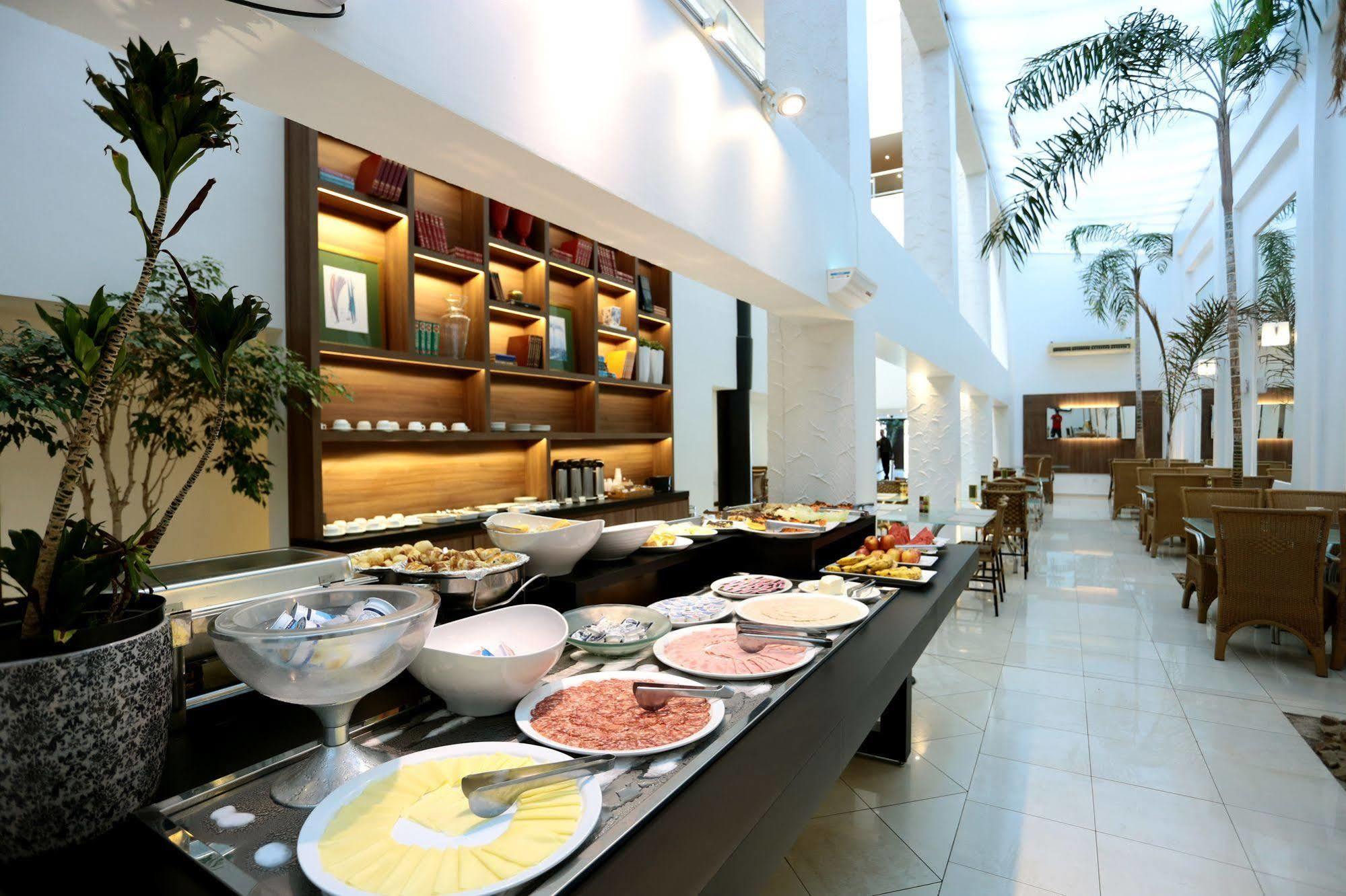 Oasis Tower Hotel Ribeirão Preto Eksteriør billede